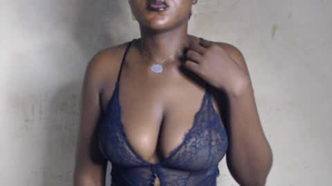sluttx_choco online show from July 6, 8:30 am