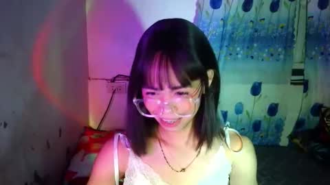 sluttypatotie online show from May 27, 7:44 pm