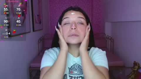 Mariana Torres online show from May 25, 1:10 pm