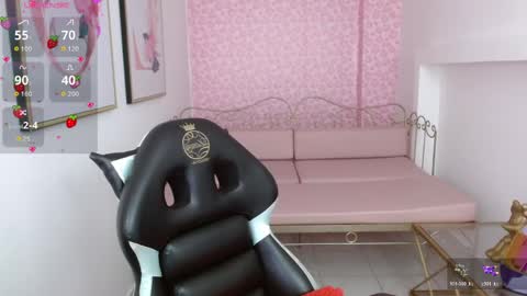Mariana Torres online show from May 20, 1:30 pm