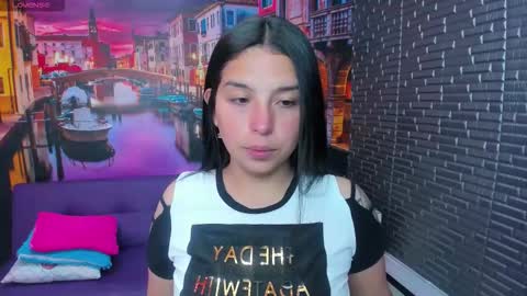 Mariana Torres online show from March 14, 1:45 pm