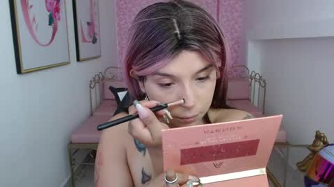 Mariana Torres online show from May 26, 1:21 pm