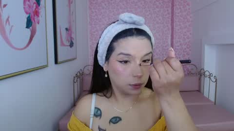 Mariana Torres online show from May 14, 1:28 pm