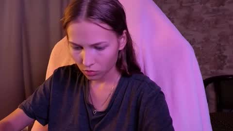 Emma online show from September 10, 4:18 pm