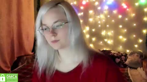 smallimpmeili online show from December 19, 8:45 pm