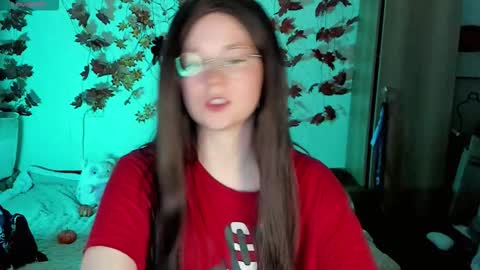 smallimpmeili online show from October 10, 8:14 pm