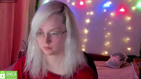 smallimpmeili online show from January 9, 8:57 pm