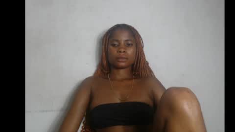 smallsluty online show from May 26, 5:18 am
