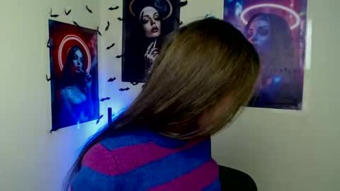 Charlotte online show from January 8, 1:37 pm