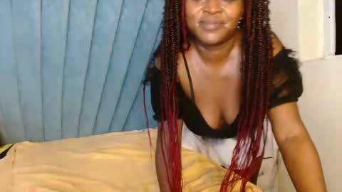 smiley_berry online show from November 27, 9:50 pm