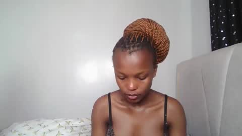 smiley luv1 online show from January 13, 9:13 am