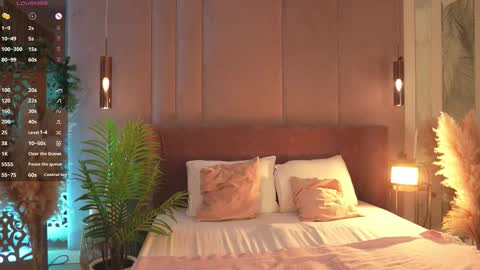 Mia online show from March 16, 5:32 am