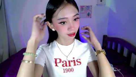 kianna online show from May 8, 5:43 am