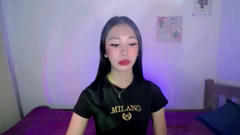 kianna online show from May 22, 4:32 am