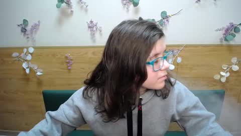 SnezhaTattoo online show from December 15, 6:26 pm