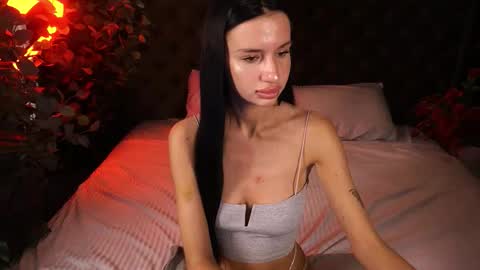 snow_whiteeex online show from October 9, 7:12 am