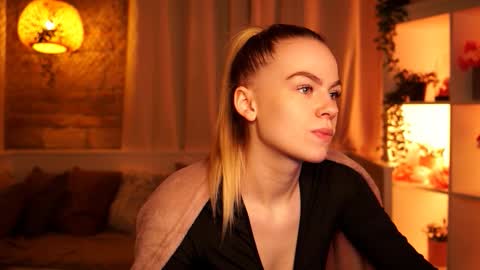 Hanna online show from December 16, 9:48 am