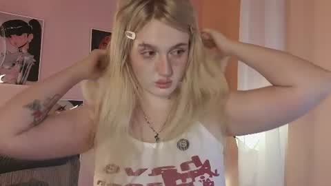 Ellie online show from July 30, 5:52 am