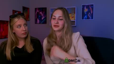 so_hot_rosalie online show from April 14, 2:06 pm