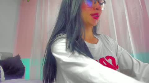 Snapshot of soffi_roberts chatting on February 8, 12:50 pm sofiia online show from February 8, 12:50 pm