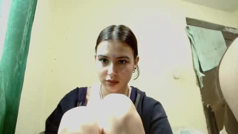 soffia_4 online show from May 18, 6:36 pm