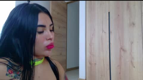 sofhia cruz online show from January 2, 3:19 pm