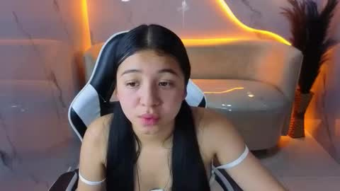 Online 800 to 1400 online show from December 21, 2:10 pm