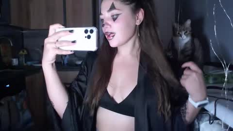 Sofi online show from October 31, 9:41 pm