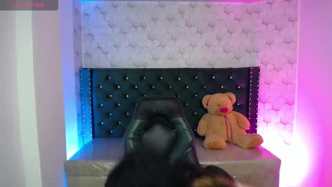 Sofi online show from October 9, 5:39 pm