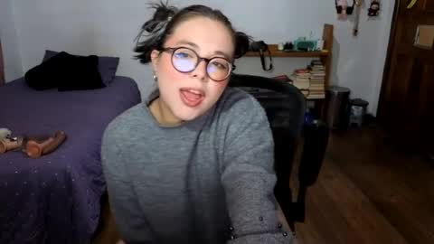 Sofi Lynch online show from July 23, 4:42 am