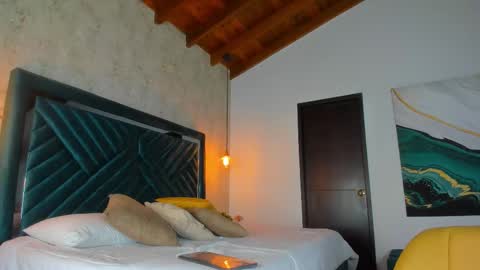 Sofi online show from December 16, 11:27 am