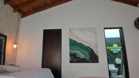 Sofi online show from October 26, 1:06 pm