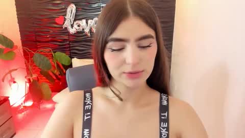 Skarlett online show from October 6, 1:50 pm