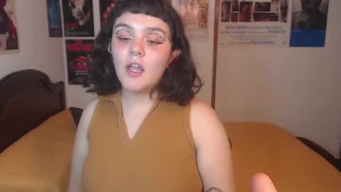 Sofi online show from December 5, 8:44 pm