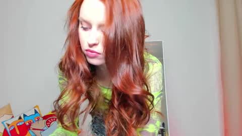 Snapshot of sofia_flowers chatting on March 3, 12:31 pm sofia_flowers online show from March 3, 12:31 pm