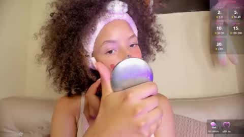 S O F I A  online show from March 13, 10:00 pm