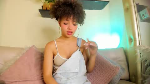 S O F I A  online show from February 18, 8:30 pm