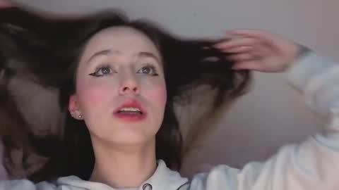     online show from November 12, 3:48 am