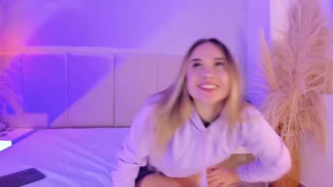 SOFIA PAMELA online show from February 22, 7:21 pm