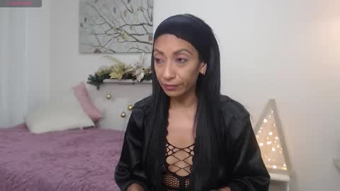 Sofi online show from December 15, 10:59 pm