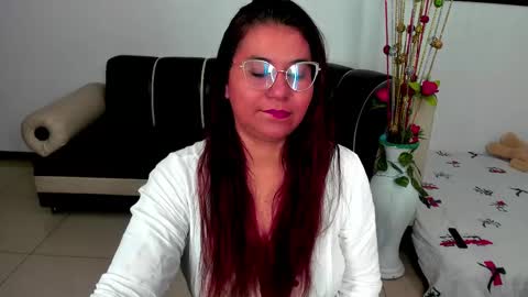 Snapshot of sofia_sorceress chatting on February 21, 2:39 am sofia_sorceress online show from February 21, 2:39 am