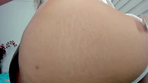 Snapshot of sofia_sorceress chatting on January 12, 12:18 am sofia_sorceress online show from January 12, 12:18 am