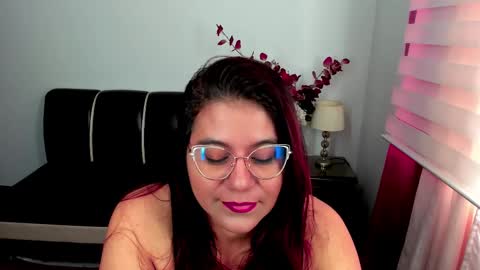 Snapshot of sofia_sorceress chatting on February 17, 12:49 pm sofia_sorceress online show from February 17, 12:49 pm