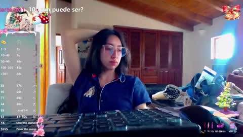 Snapshot of sofia_vanner chatting on December 13, 6:27 pm SOFIA online show from December 13, 6:27 pm