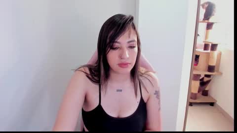 Snapshot of sofiaa_pool chatting on October 24, 8:38 pm sofia online show from October 24, 8:38 pm