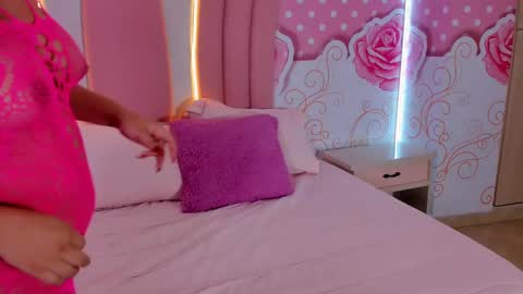 sofiaabigboobs online show from November 19, 12:27 pm