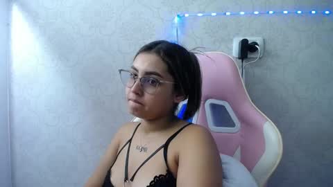 Sofia online show from May 5, 7:39 pm