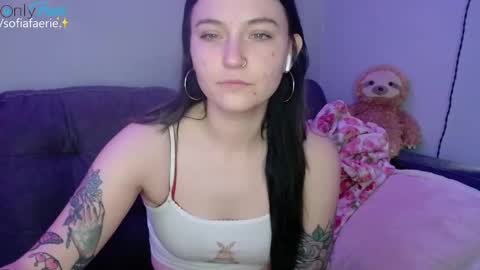 sofiafaerie online show from December 15, 3:31 pm