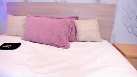 SOFI  online show from November 24, 8:00 pm