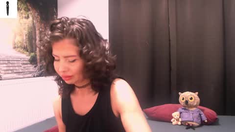 sofialiub online show from May 19, 3:24 am
